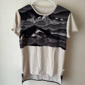 Lululemon short sleeve top